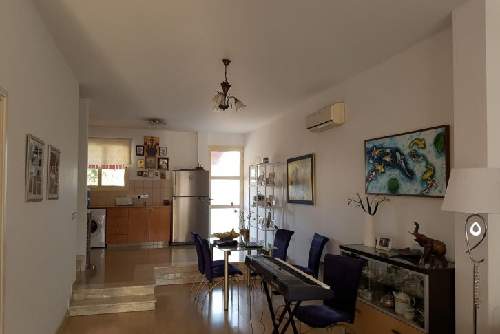 3 bedroom spacious maisonette in Columbia area